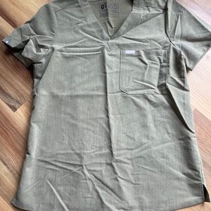 Green Figs scrub top